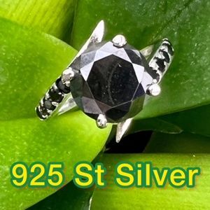 NWT 3.5 Ct ROUND CUT REAL JET BLACK MOISSANITE 925 St SILVER ENGAGEMENT RING